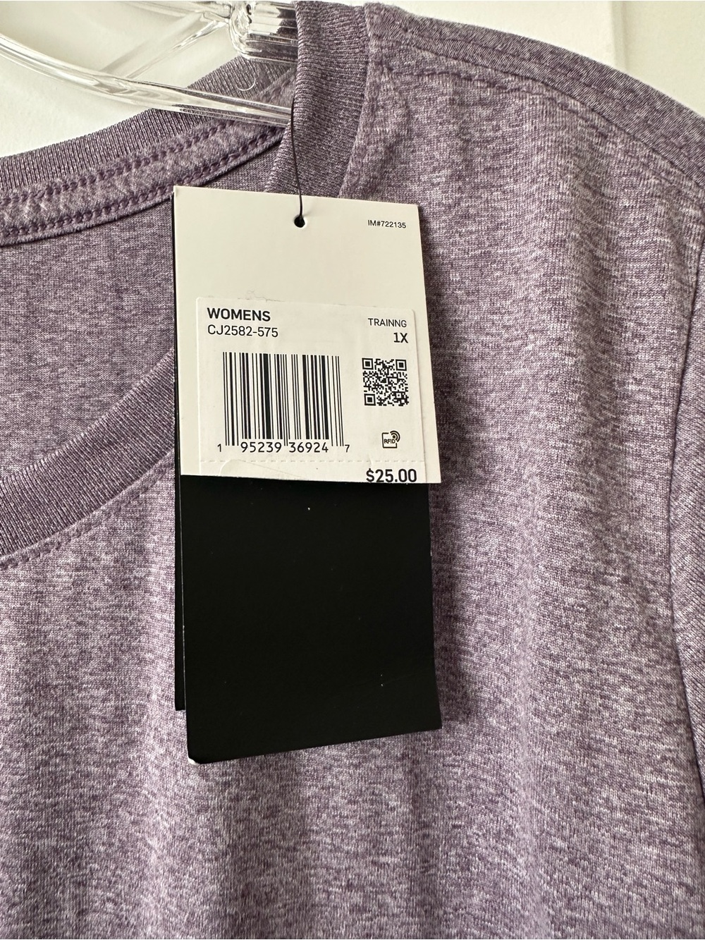 4 Nike woman’s Dri-FIT Short Sleeve Tee - Picture 2 of 16